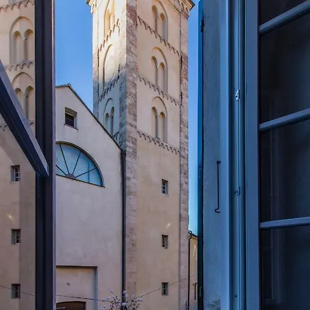 Casa Della Boga * 菲纳莱利古雷